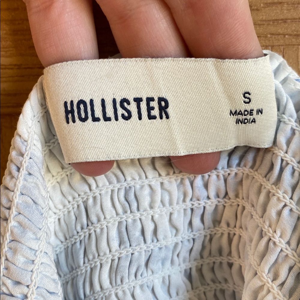Hollister White and Blue Crotchet Top - Picture 2 of 3